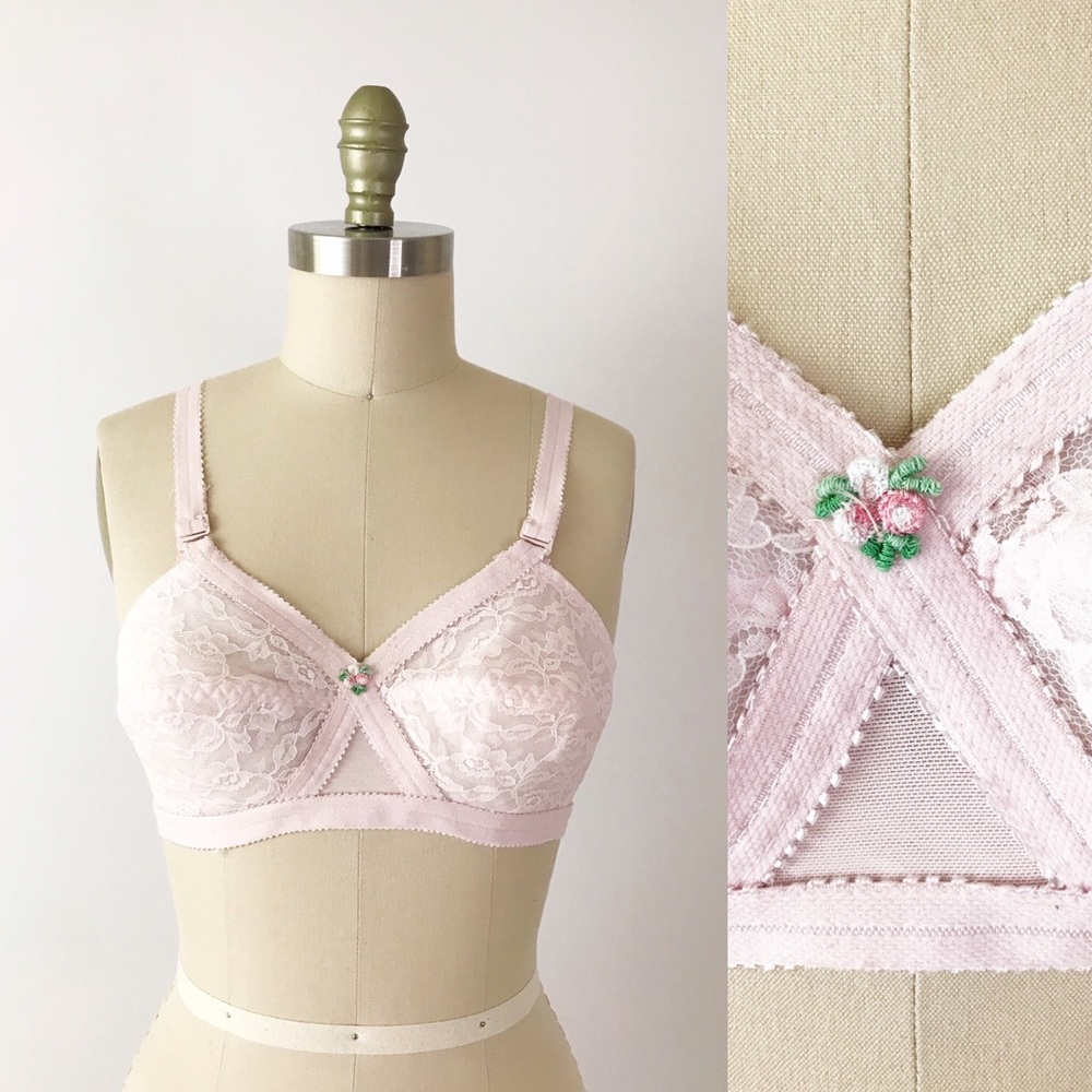 1960s Pink Lace Cone Bra Vintage Deep Scoop Back - Picture 1 of 7